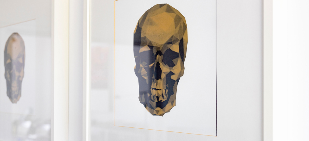 How to repair a picture frame